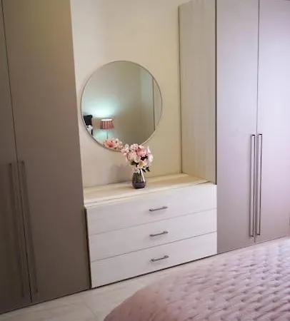 דירה Your Escape: Where Every Sunrise Becomes A Memory *