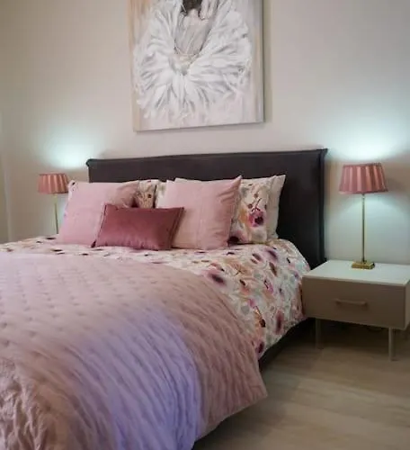 Appartement Your Escape: Where Every Sunrise Becomes A Memory *